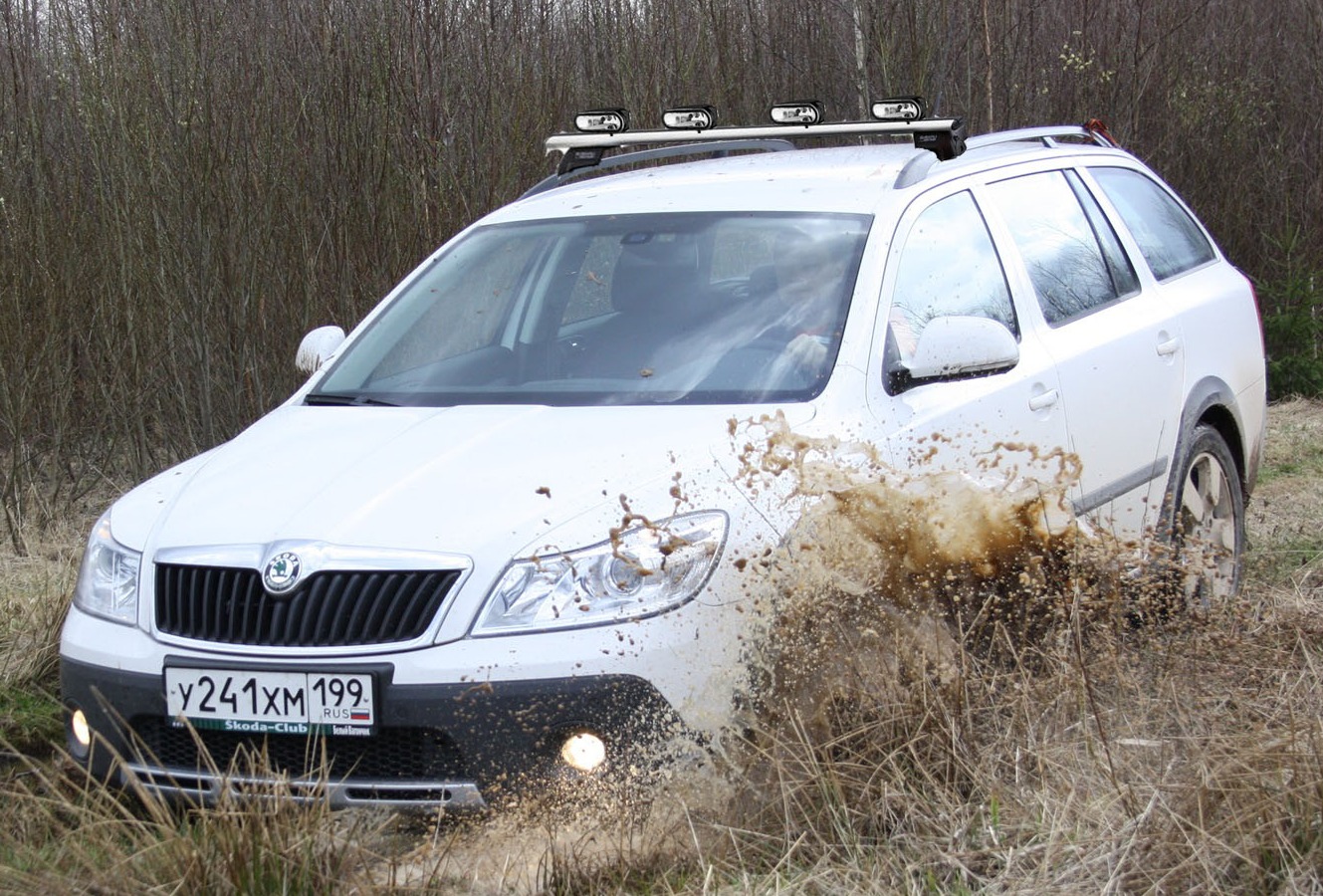 Skoda Octavia Scout антенна