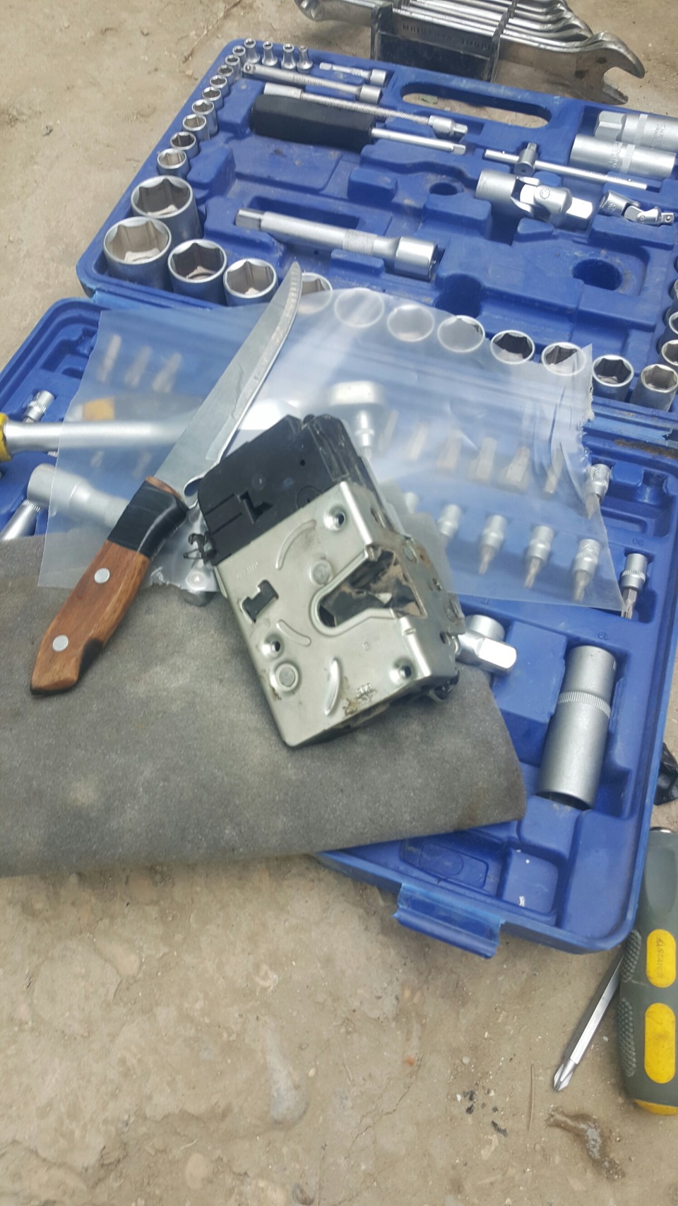 Лада гранта скрип в водительской двери — Lada Гранта, 1,6 л, 2015 года ...