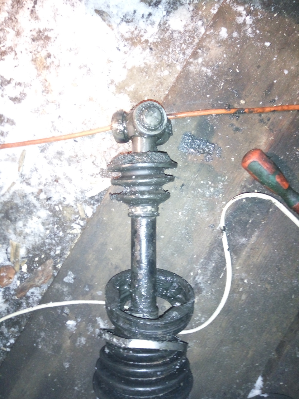 Замена пыльников внутренних гранат — Great Wall Wingle, 2,8 л, 2007 ...