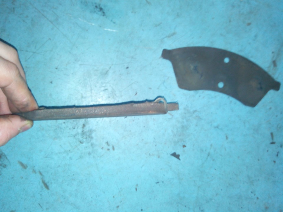 Смена тормозных дисков и прокладки клапанной крышки — Opel Astra J, 1,4 ...