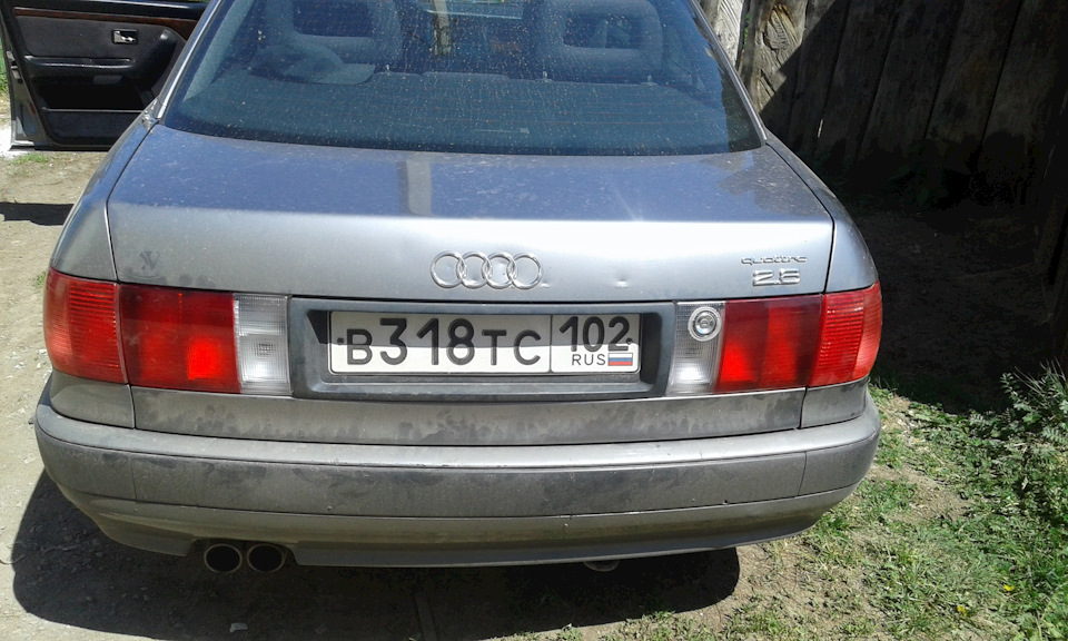 Замена задних фонарей — Audi 80 (B4), 2,8 л, 1993 года | своими руками ...