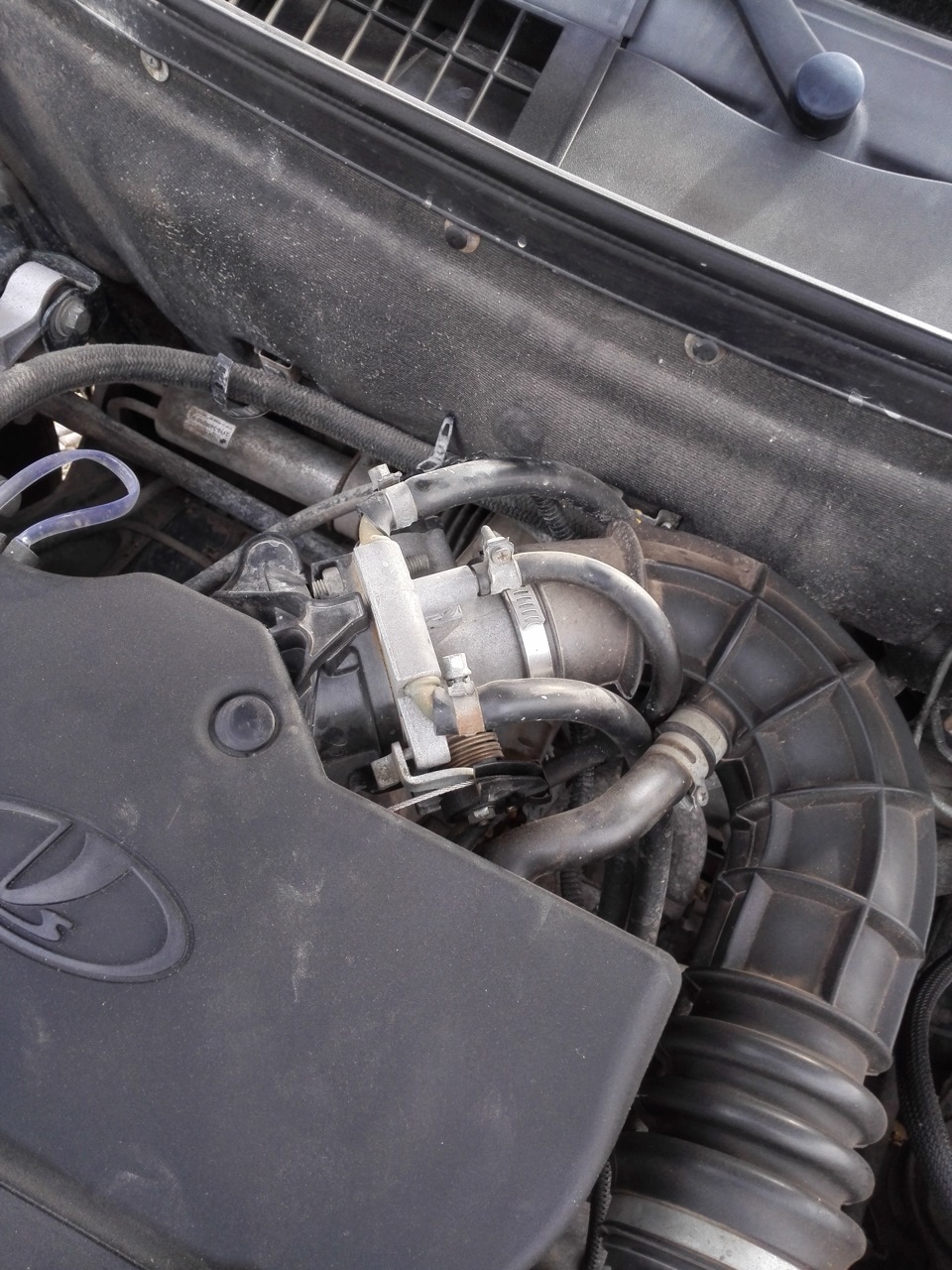 Промывка дроссельной заслонки — LADA Приора седан, 1,6 л., 2009 года ...