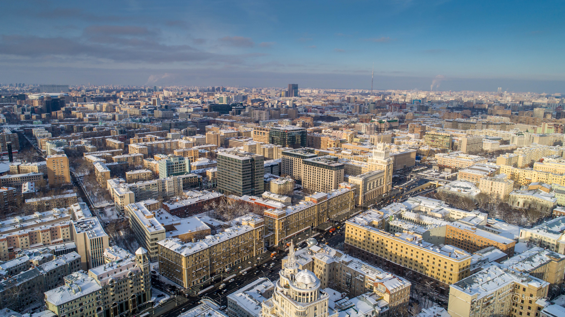 Можно мск. Украшенный город с коптера. Стромынка с коптера. ЦАО фото с коптера. 5 Этажки с коптера.