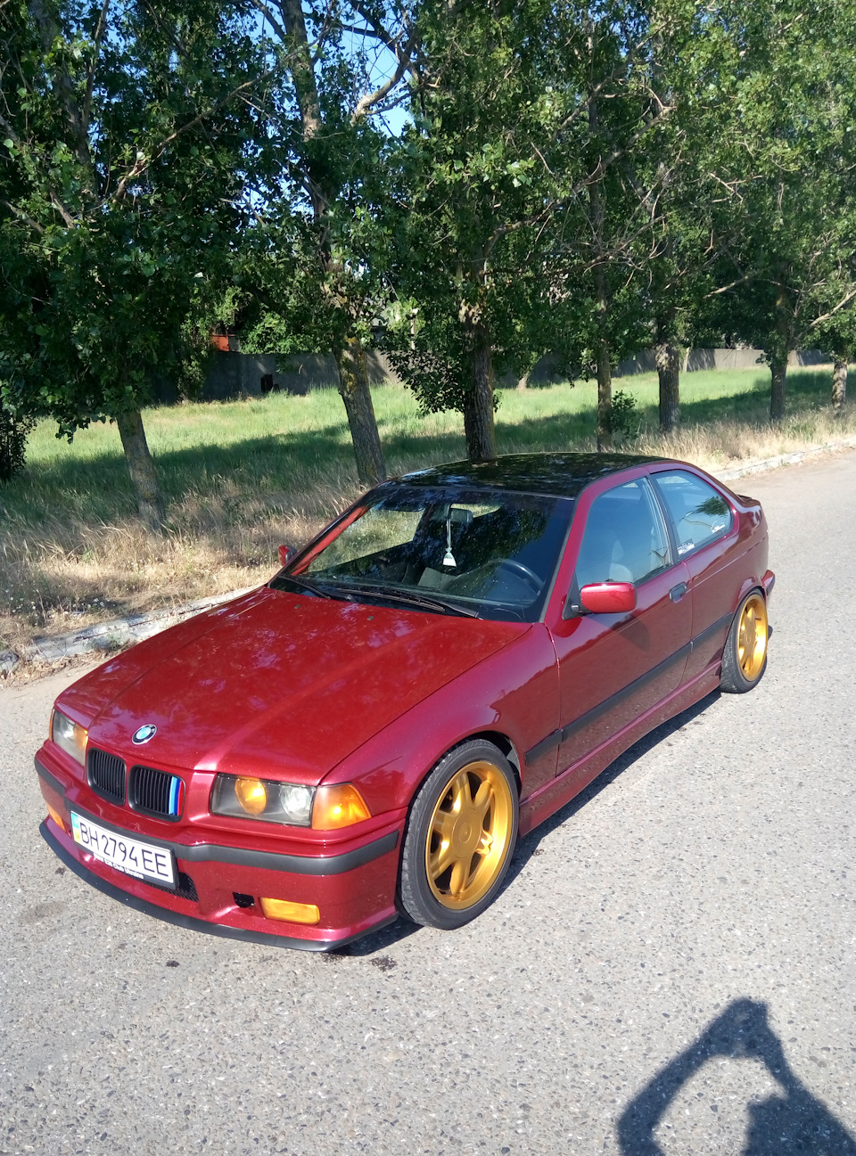 BMW e36 вишня