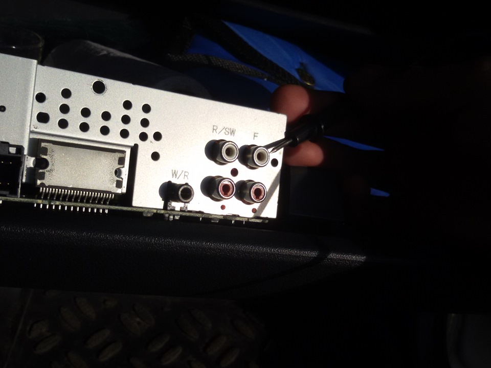 Про писк и шум в динамиках, мой ответ. — Lada Приора хэтчбек, 1,6 л ...