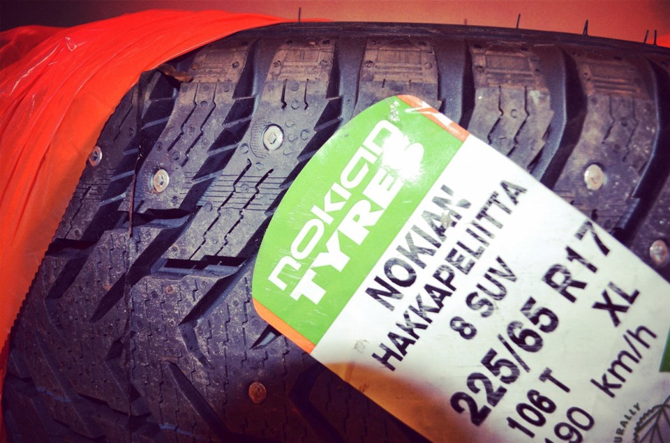 Колеса даром каталог зимних шин. Nokian Hakkapeliitta 8 SUV 225/65 r17. 225/50 R17 Nokian Tyres Hakkapeliitta r5. Артикул шина Нокиан 14 радиус. Покрышки Нокиан зимние 225 65 r17.