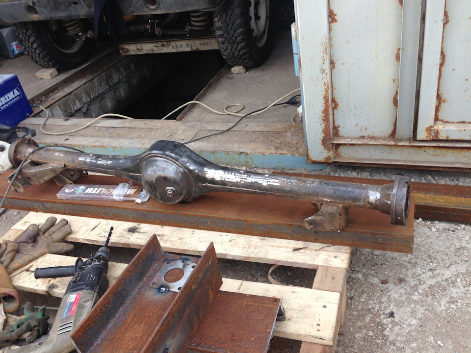 Летний ремонт (обварка заднего моста)…1ч — Lada 4x4 3D, 1,6 л, 1994 ...