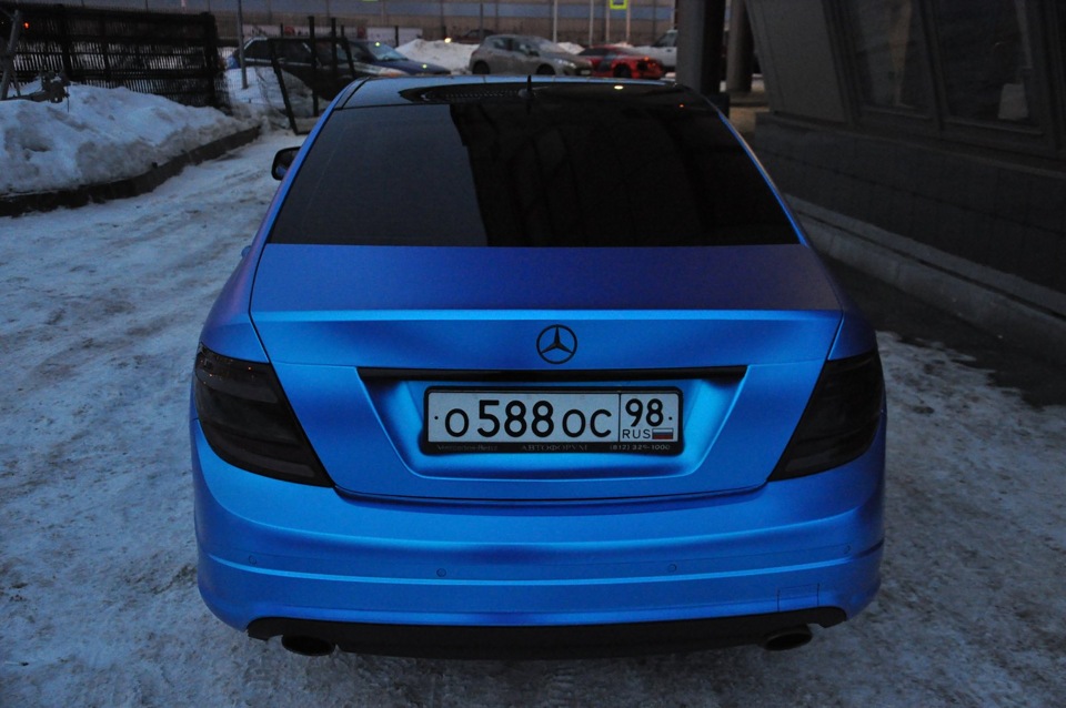 Мерседес c300 синий матовый