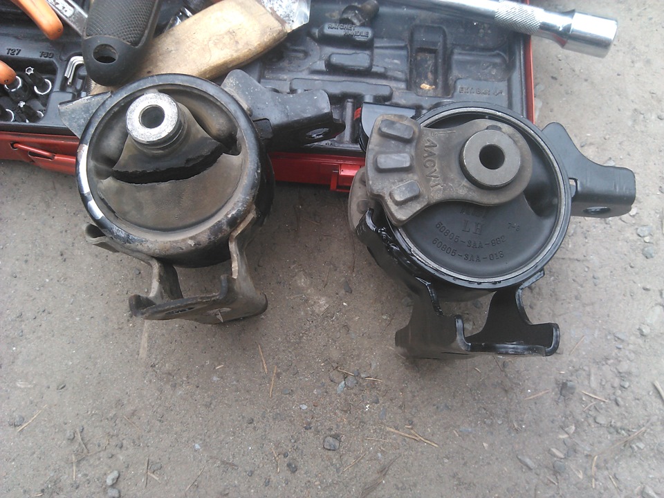 Подушка двигателя honda jazz 2005 года. Подушка вариатор. Подушка вариатора ниссан теана j32. Подушки двигателя honda airwave. Подушка вариатора хонда фит.