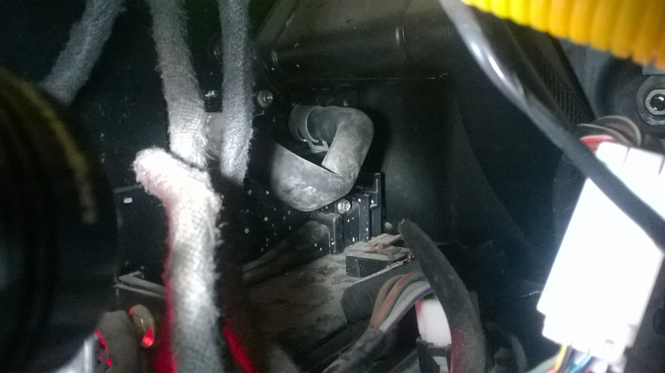 Книга: Chery Fora / Vortex Estina (Естина) бензин с 2005 г.в. - подробное руково