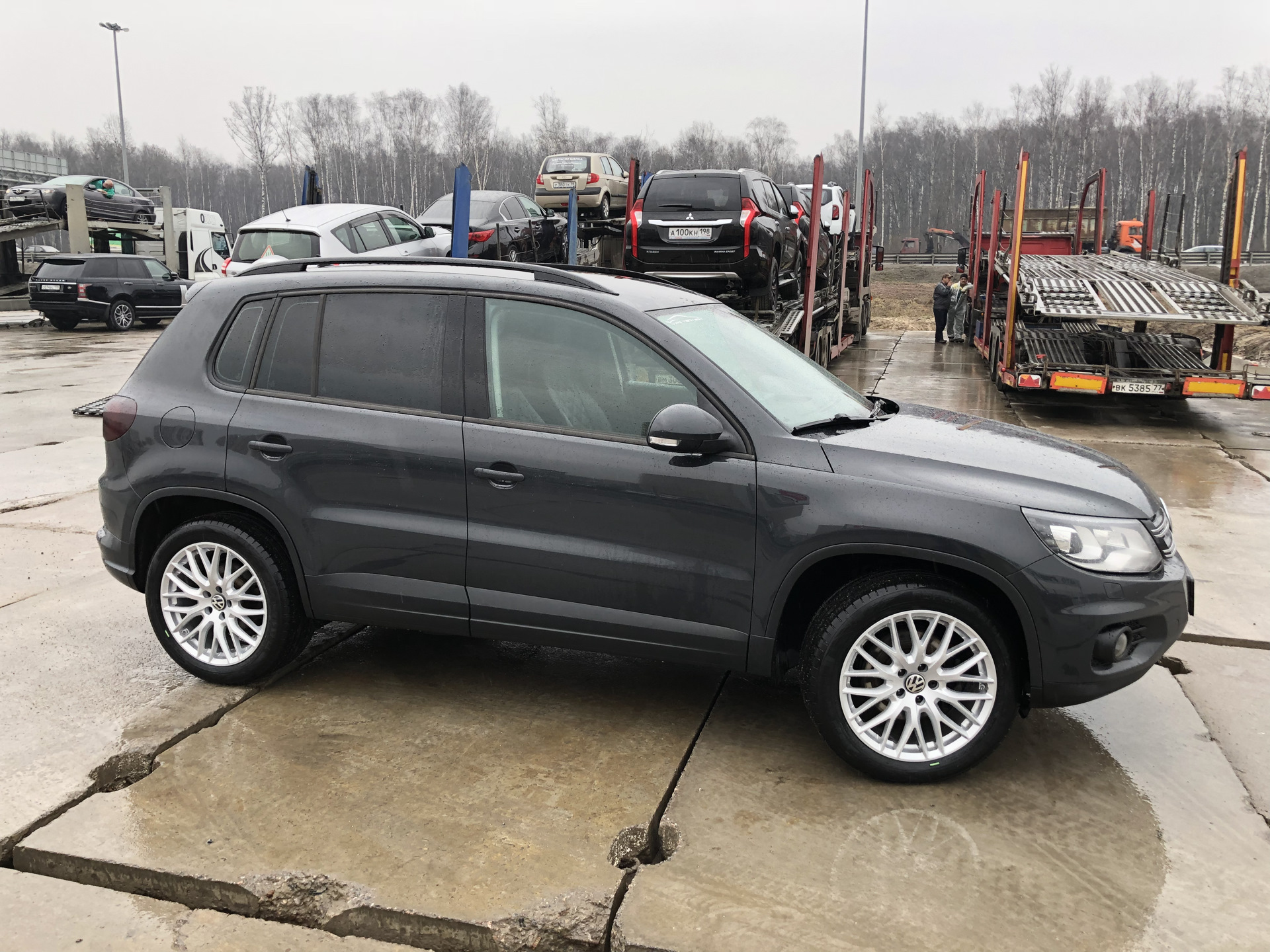 Фото дисков R18 на машине — Volkswagen Tiguan (1G), 2 л, 2014 года |  колёсные диски | DRIVE2