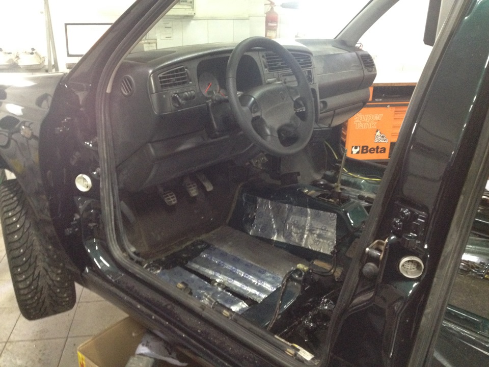 Шумоизоляция — Volkswagen Golf Mk3, 1,8 л, 1997 года | своими руками ...