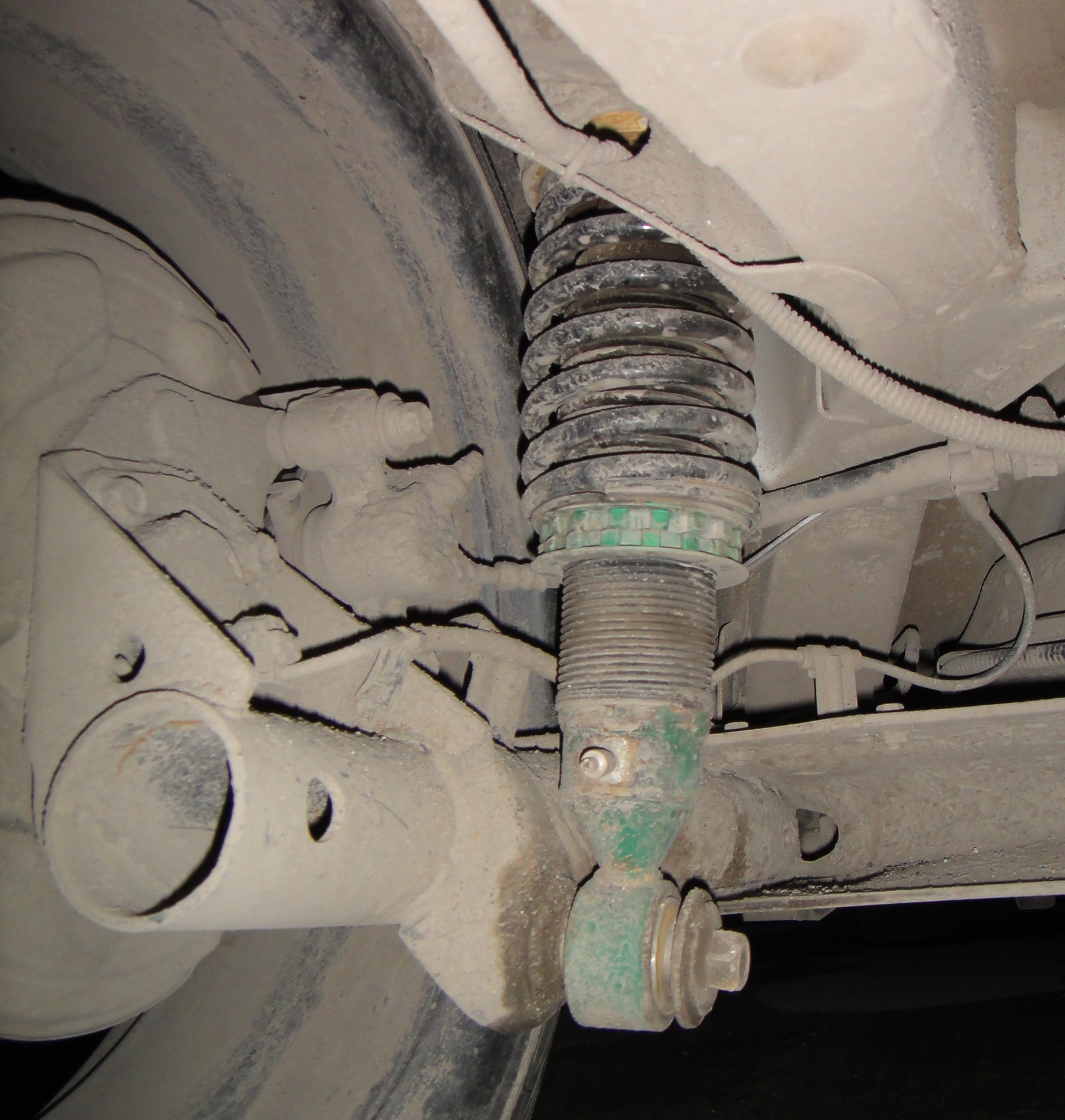 Почему заднее колесо стоит криво. Домик на колесах. Почему заднее колесо стоит криво. Почему заднее колесо стоит криво. Отрицательный развал гранта.