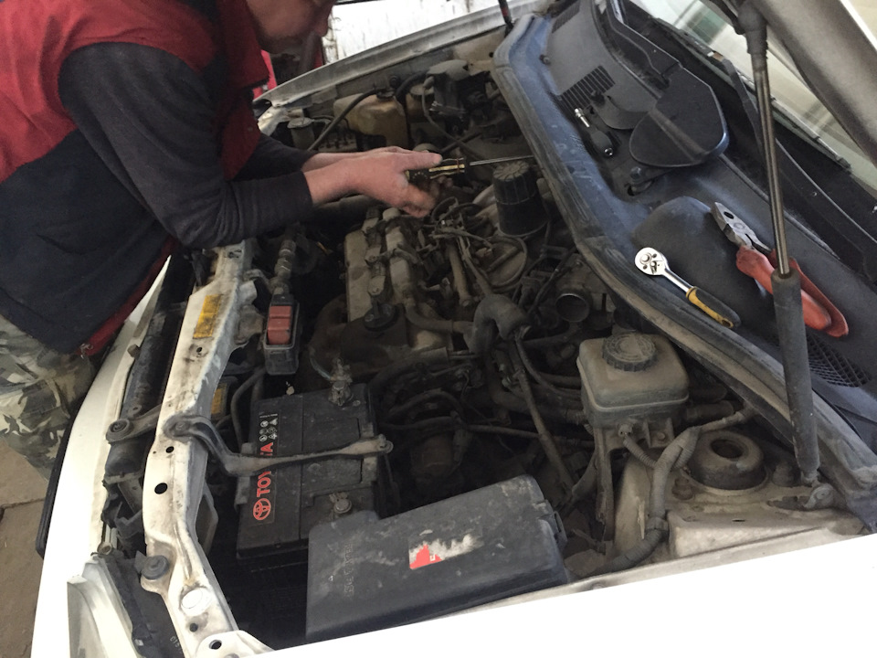 Замена датчика детонации, свечей и чистка дроссельной заслонки — Lexus ...