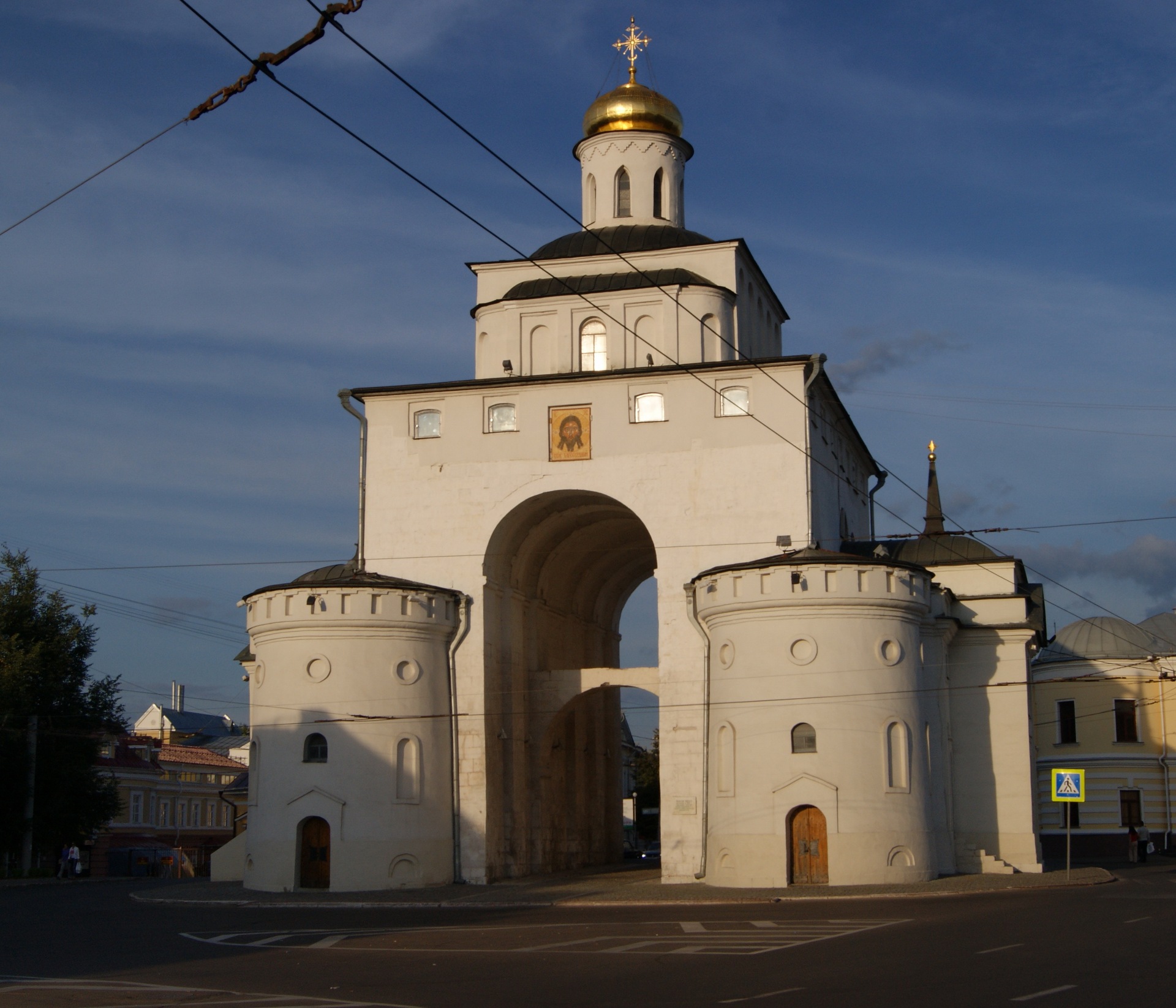 Золотые ворота во Владимире 1164 г. (Андрей Боголюбский)