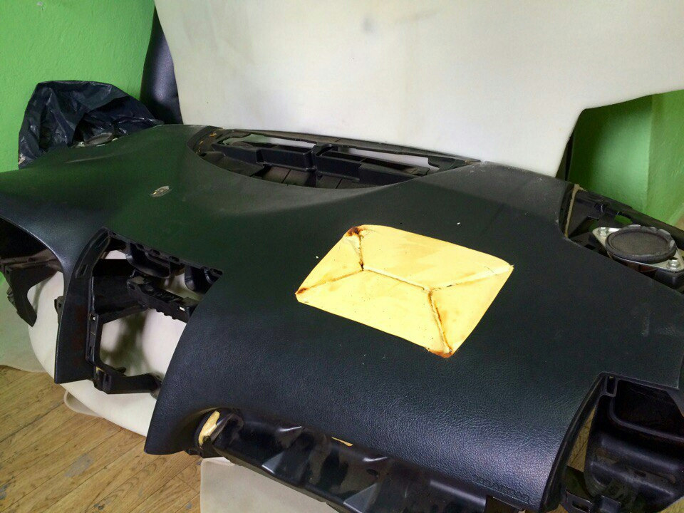 Восстановление панели после ДТП, перетяжка заводским материалом — DRIVE2