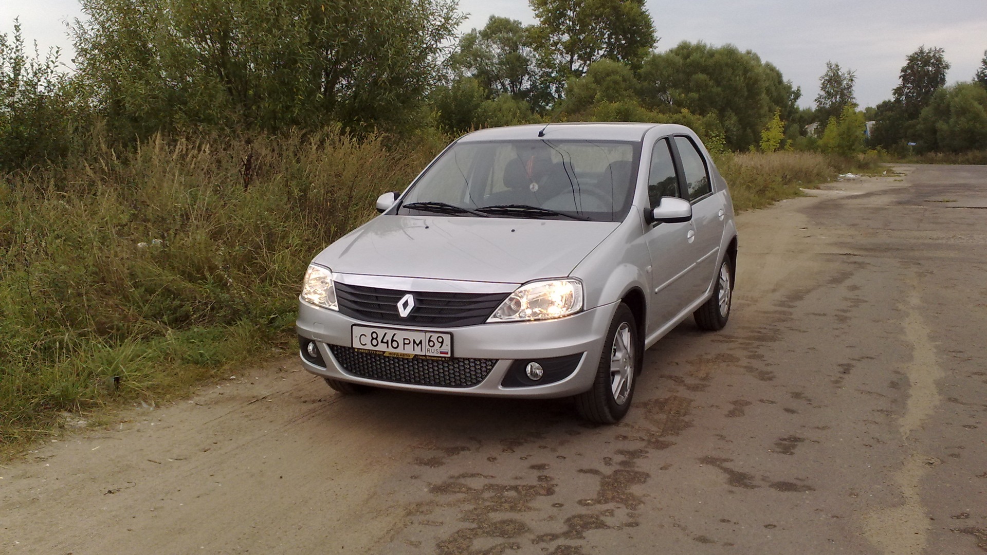 Renault Logan (1G) 1.6 бензиновый 2013 | Tver Silver на DRIVE2