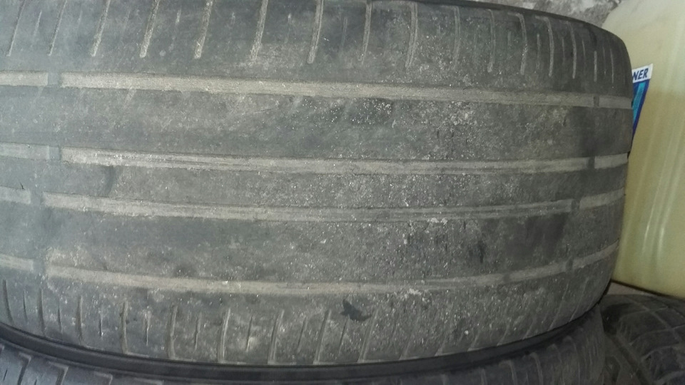 Резина R18 YOKOHAMA 225/40 — Volkswagen Golf Mk6, 1,4 л, 2010 года ...