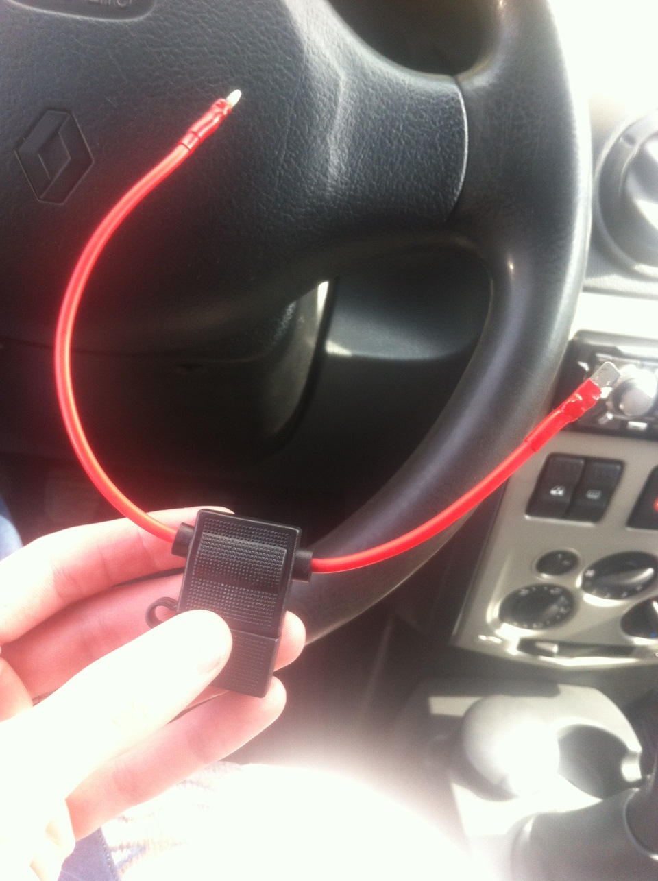 Стеклоподъемники без зажигания. На свой лад. — Renault Logan (1G), 1,4 ...