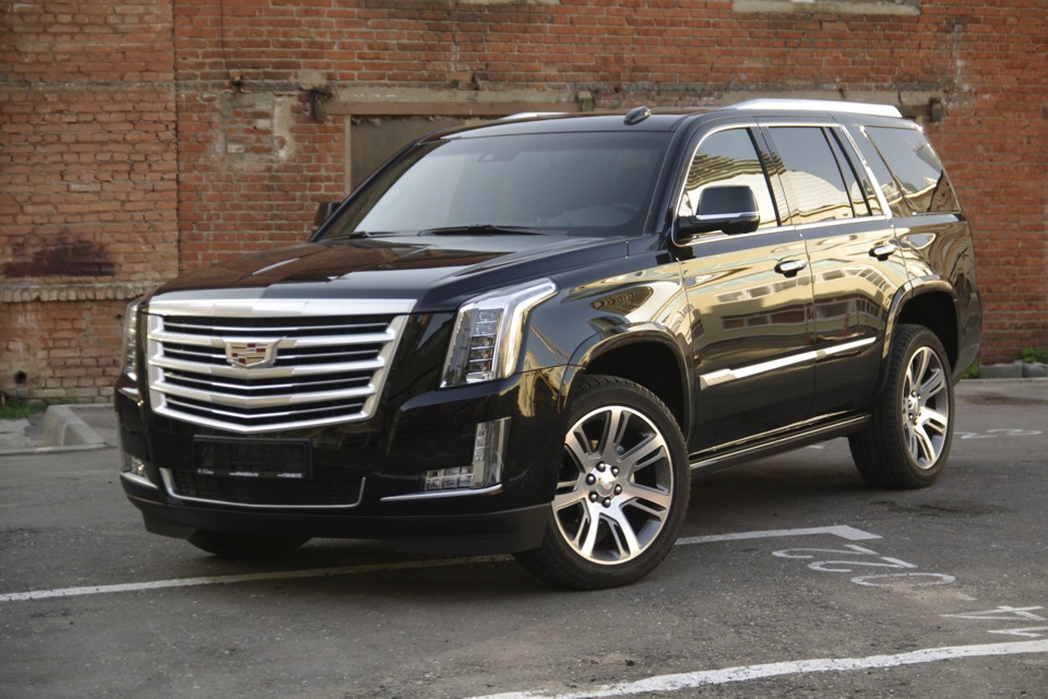 Cadillac Escalade IV