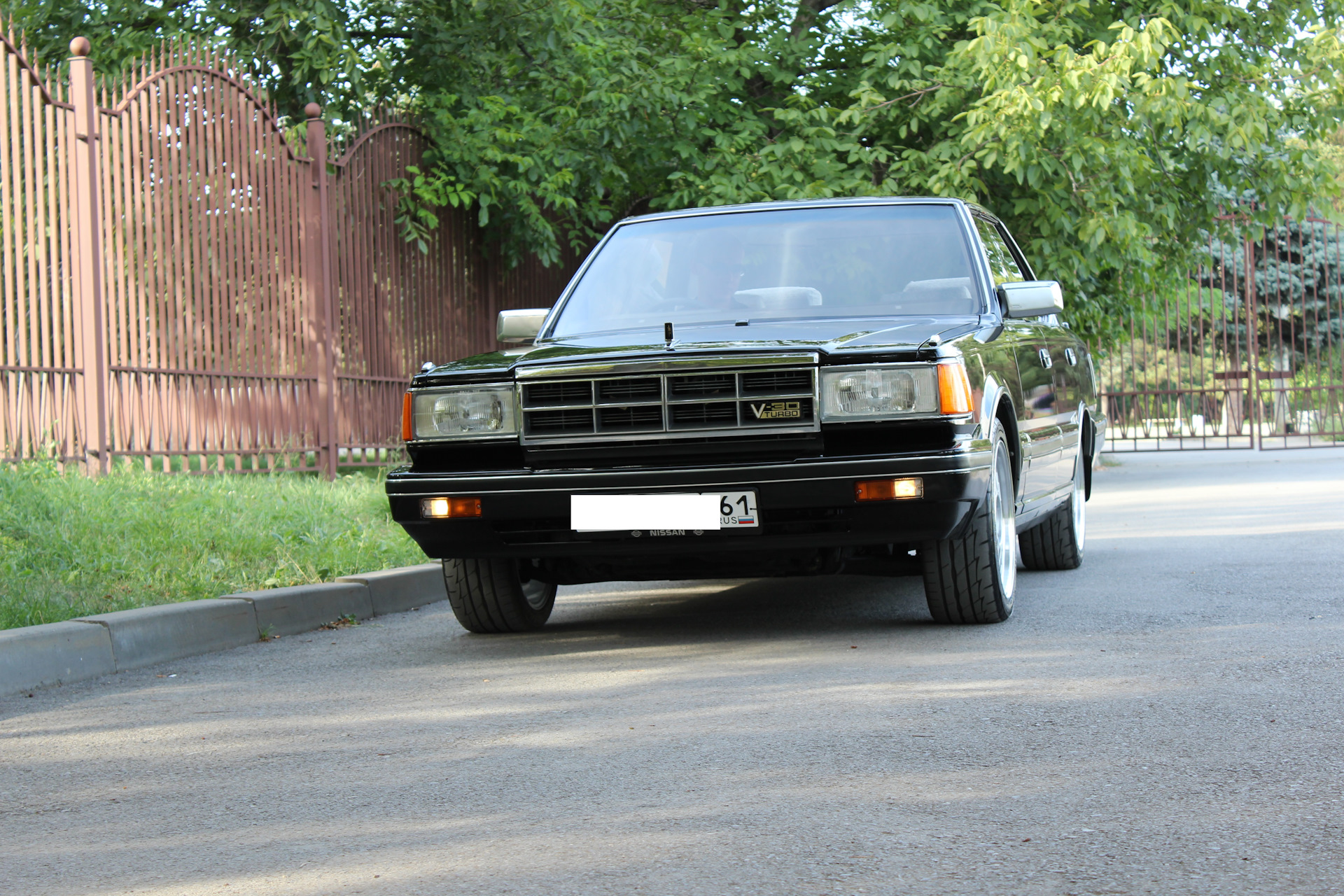 Turbo vip. Nissan Cedric 1985. Nissan Cedric vi (y30). Ниссан Цедрик 1985. Ниссан Цедрик универсал 1985.