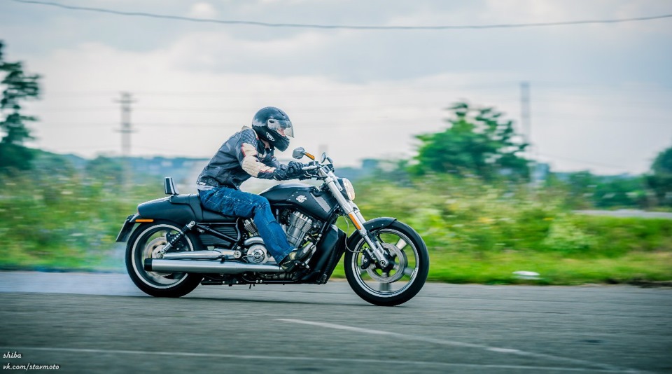 Мотоцикл харлей дэвидсон v rod custom. Смотреть фото Мотоцикл харлей дэвидсон v rod custom. Смотреть картинку Мотоцикл харлей дэвидсон v rod custom. Картинка про Мотоцикл харлей дэвидсон v rod custom. Фото Мотоцикл харлей дэвидсон v rod custom