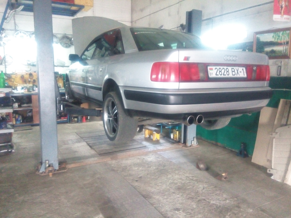 Замена ступичного подшипника — Audi 100 (C4), 2,3 л, 1992 года | визит ...