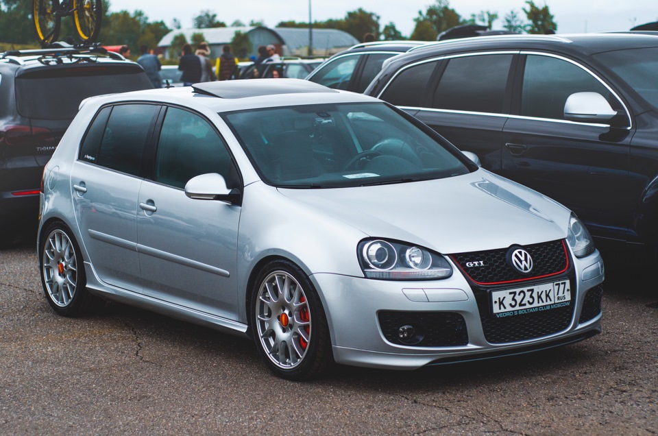 Volkswagen Golf 5 GTI w12