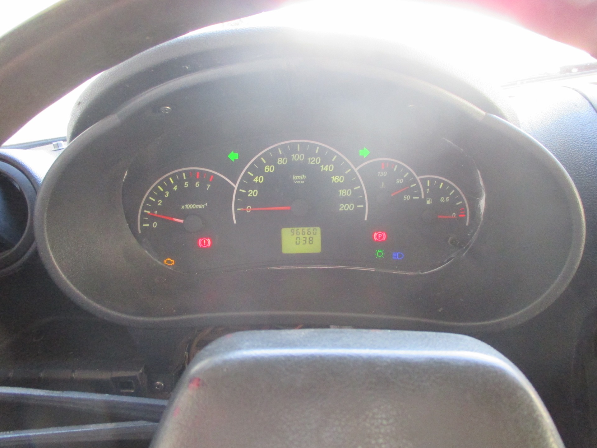 Панель от гранты Ч 2. Щиток приборов и кнопка аварийки. — ИЖ 2715, 1,5 ...