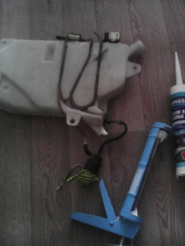 Не работает омыватель, течет бачок омывателя. — DRIVE2