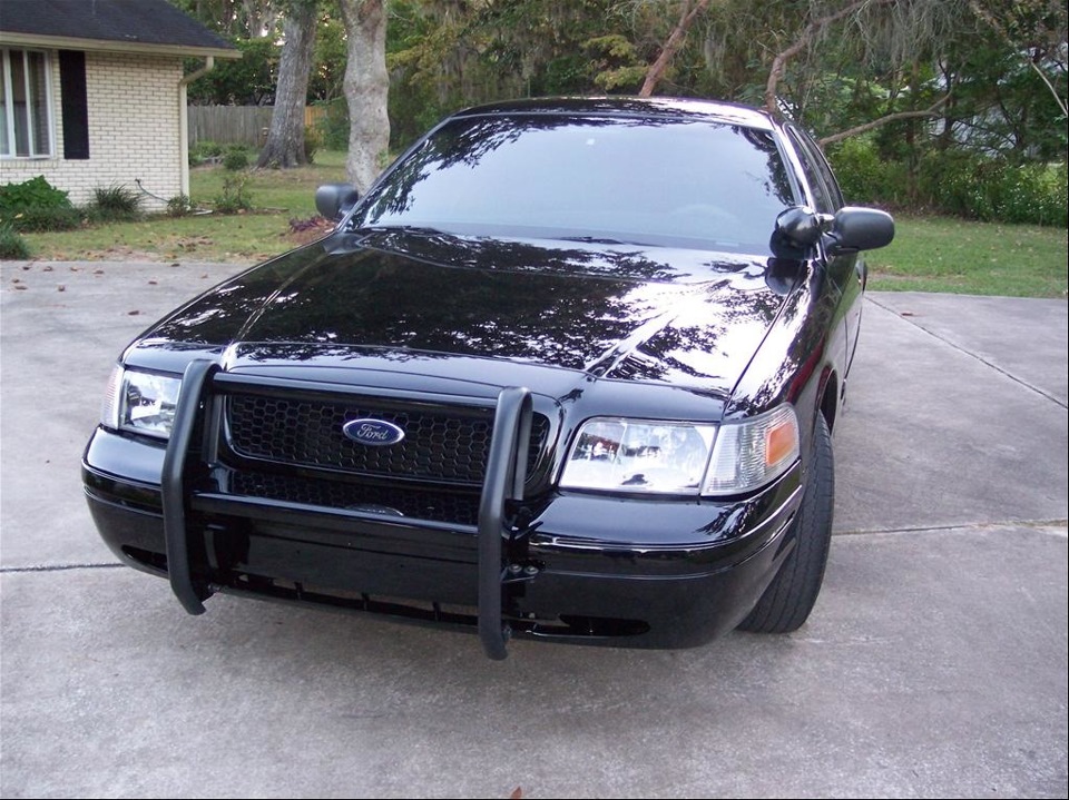 Пуш бампер. Ford Crown Victoria с кенгурятником.