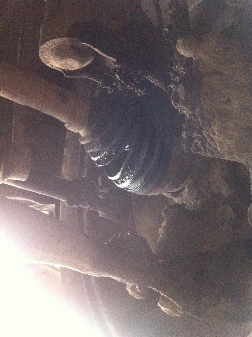 Замена внешнего пыльника ШРУСа — Toyota Corolla Axio (E140), 1,5 л ...