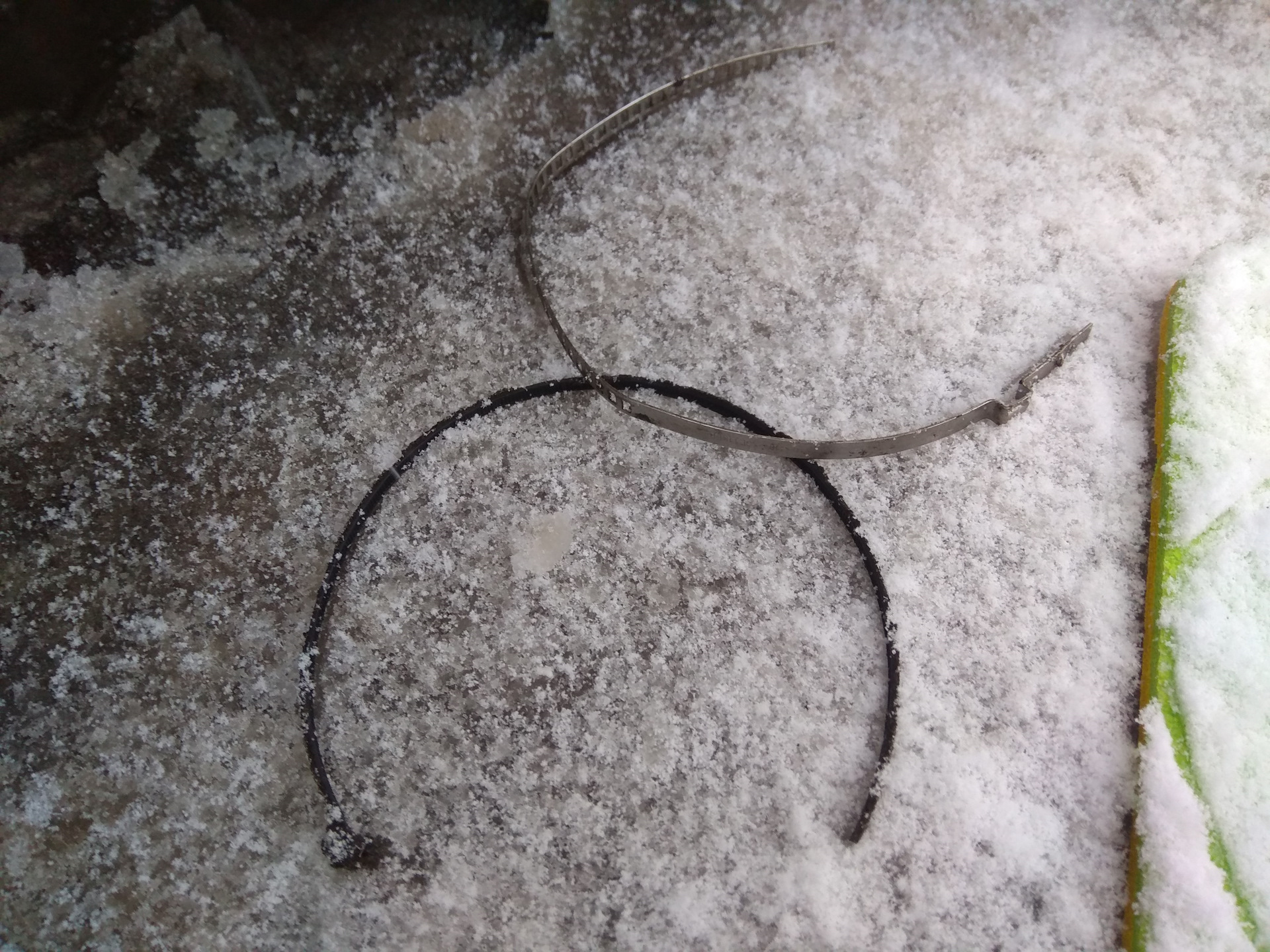 Мелочь, о которой и писать бы не стал, но.Замена хомута ШРУСа. — Nissan ...