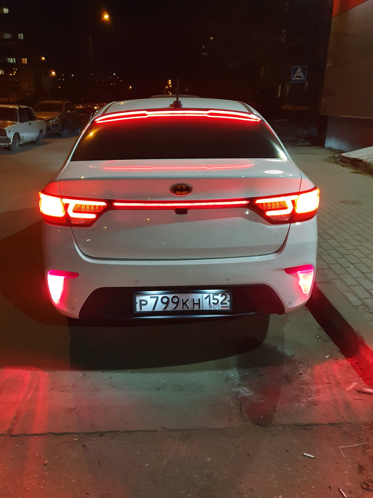 Фонарь led центральный на крышку багажника kia cerato 4 вместо отражателя