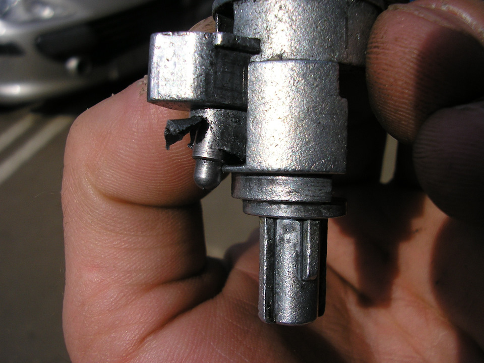 Заклинил замок зажигания мерседес гелендваген G463 — DRIVE2