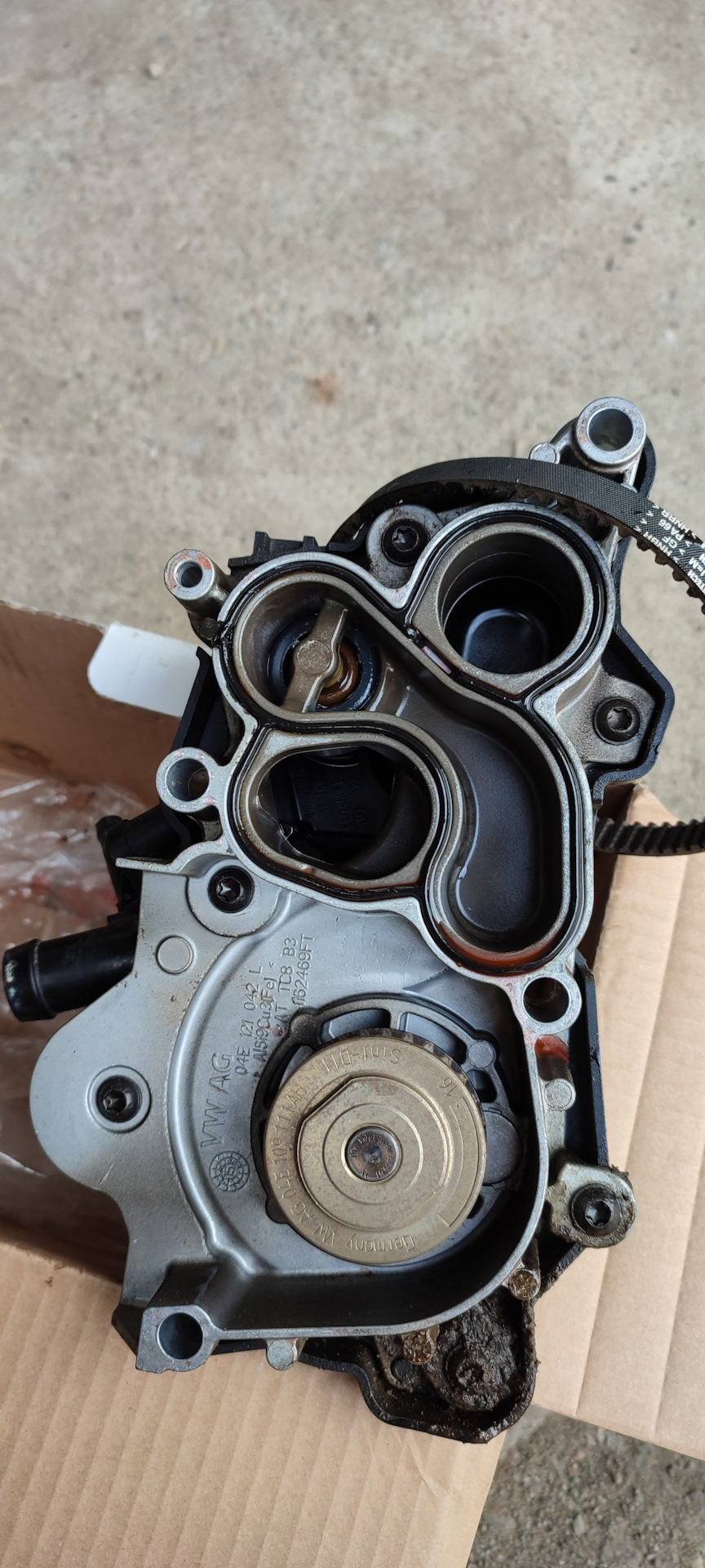 Подтекает антифриз! Помогите советом. — Volkswagen Polo Sedan, 1,6 л ...