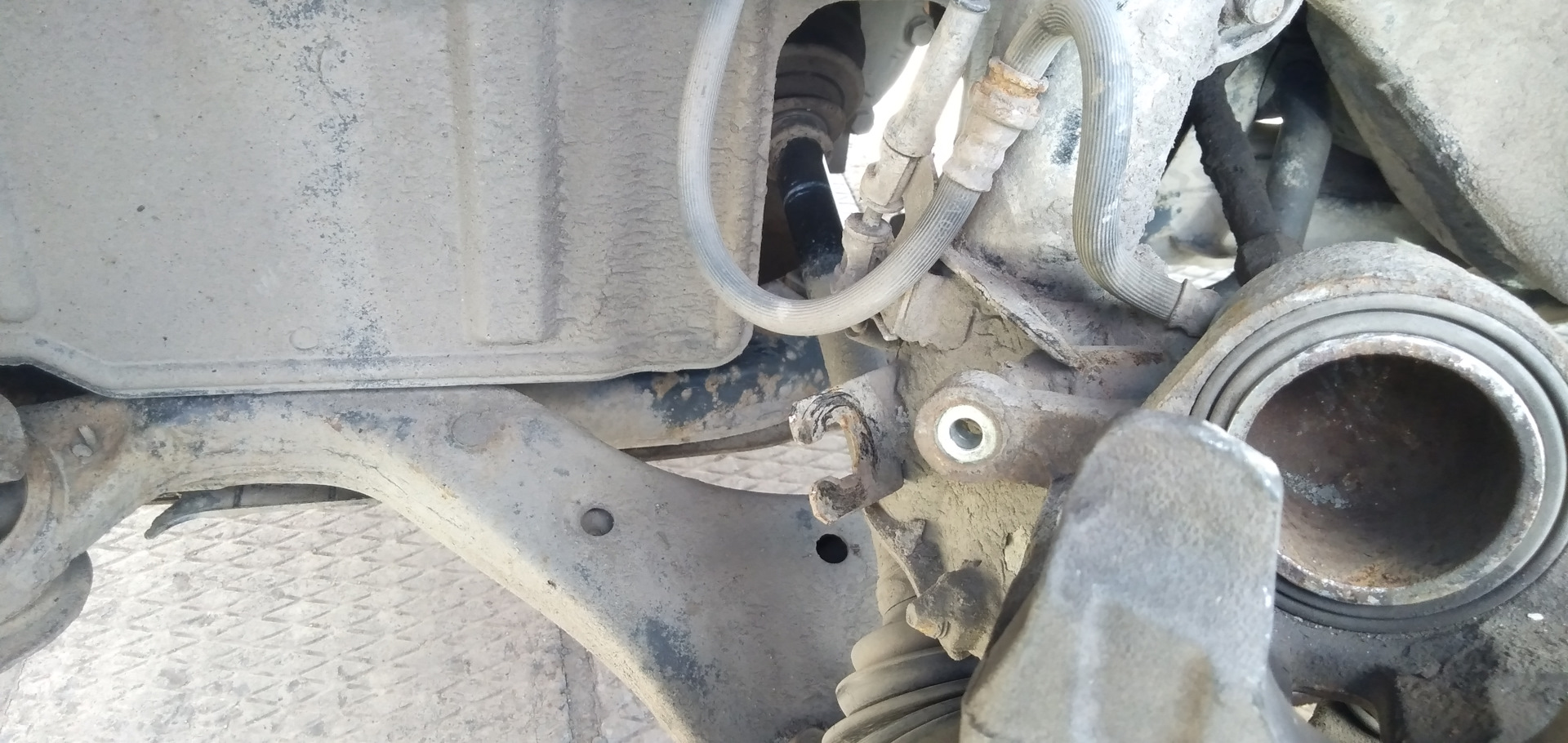 Замена передних тормозных колодок, проточка дисков. Как утопить поршень ...