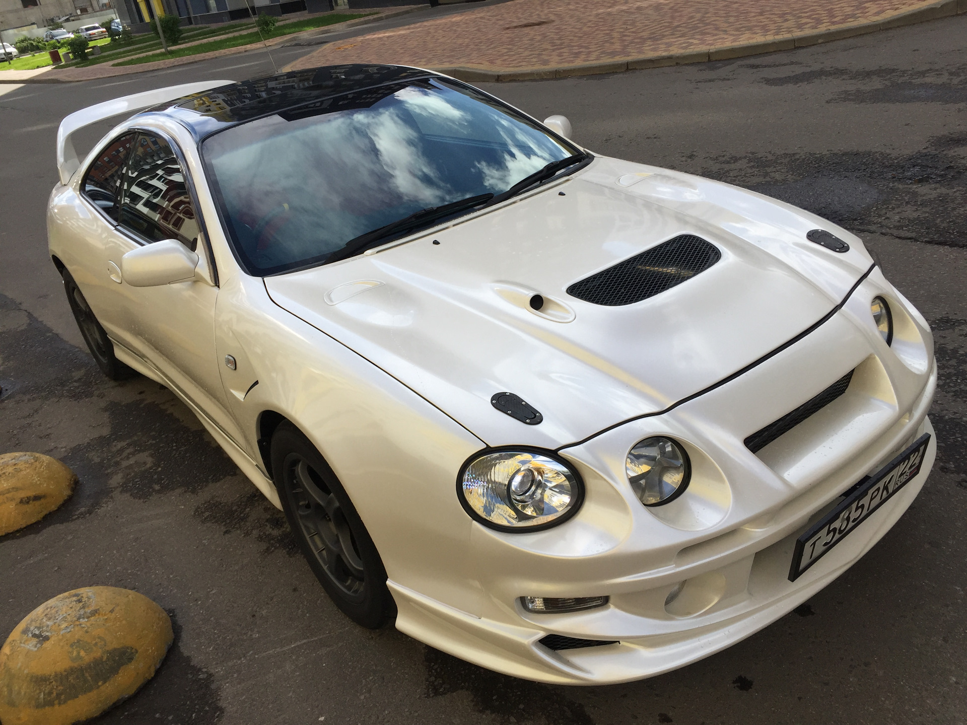 Toyota Celica st200