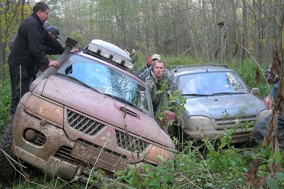 Покатушки на внедорожниках Митсубиси Паджеро спорт 2