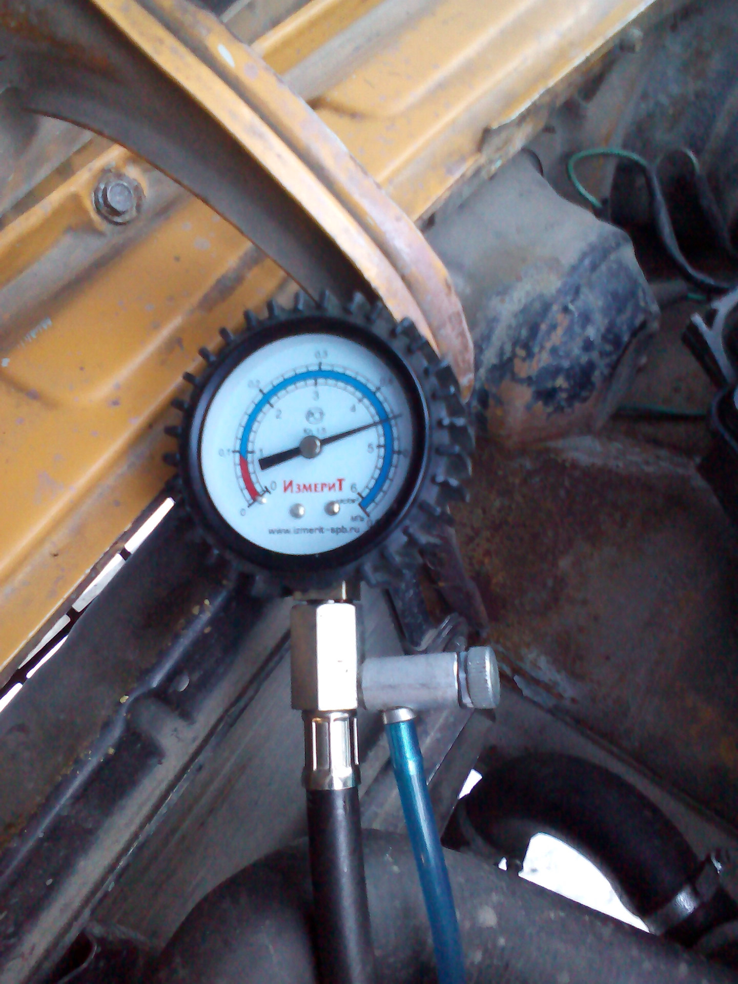 слабое давление масла. датчик давления масла двигатель д245 евро 4. слабое давление масла. давление масла двс 4tne106. мазда 3 замер давления масла.