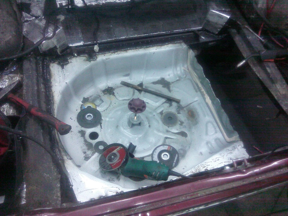 Ниша под запаску — ГАЗ 24, 3 л, 1986 года | своими руками | DRIVE2