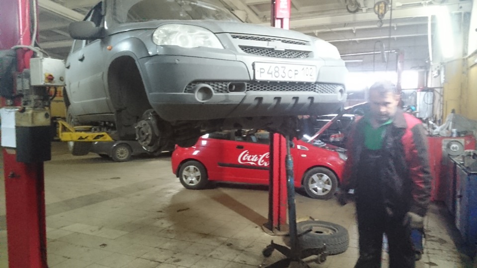Нерегулируемые ступицы — Chevrolet Niva, 1,7 л, 2011 года | визит на ...