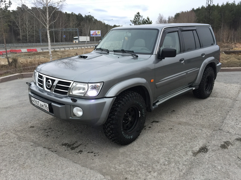 Nissan Patrol y61 2004