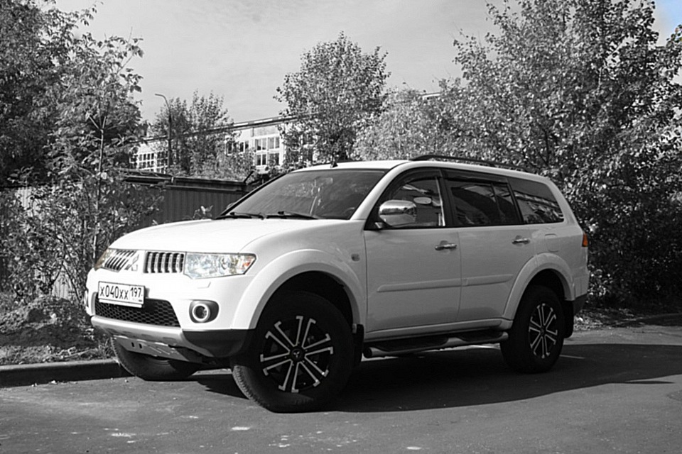 Паджеро спорт белый фото White Tiger! - Mitsubishi Pajero Sport (2G), 2,5 л, 2011 года фотография DRIVE2