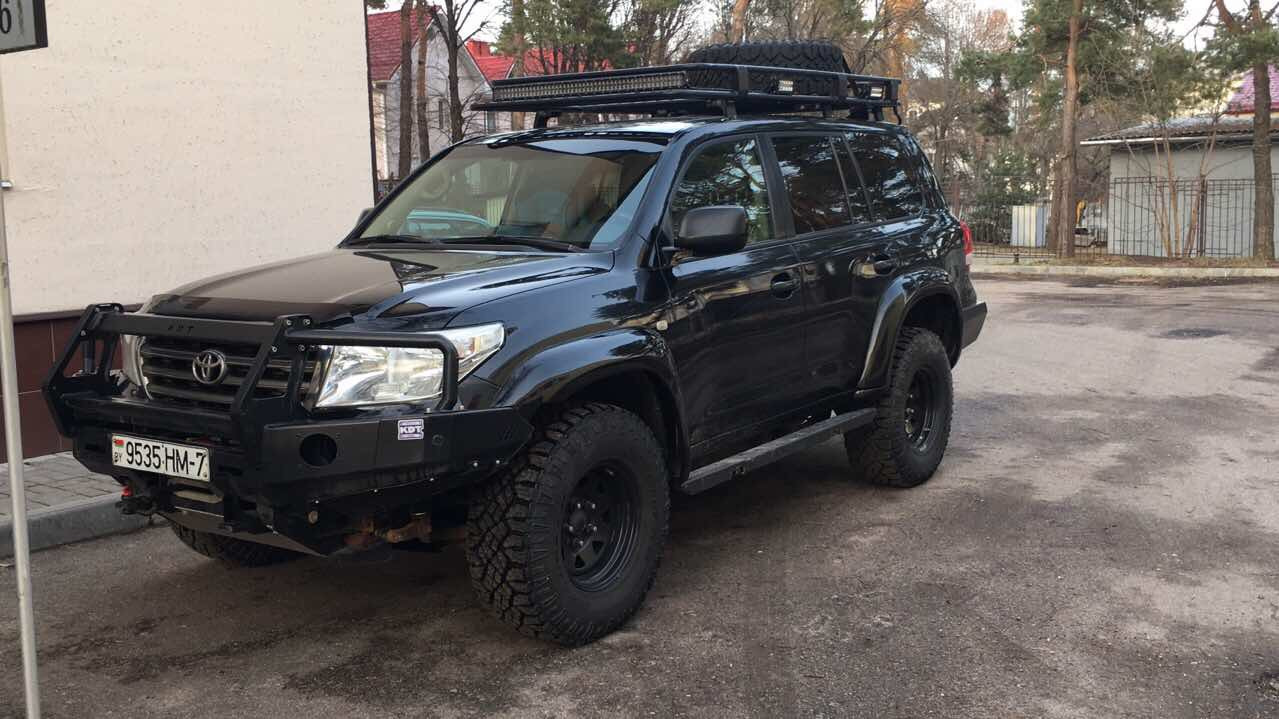 Toyota Land Cruiser 200 off Road Tuning