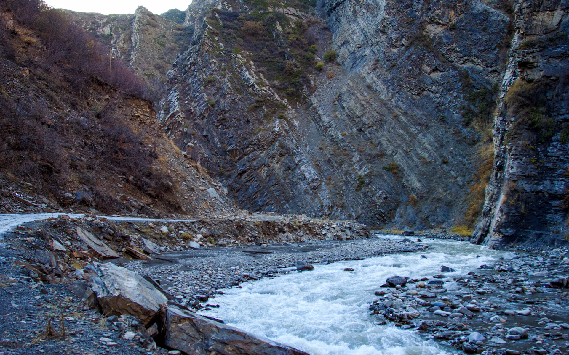 Село Хнов Ахтынский район