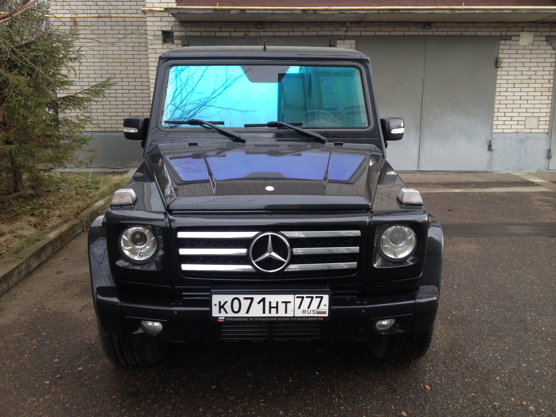 Стекла на гелик. G55 w463 тонировка. Гелик тонированный w463. G55 AMG Kompressor тонированный. Mercedes g55 AMG Kompressor Original.