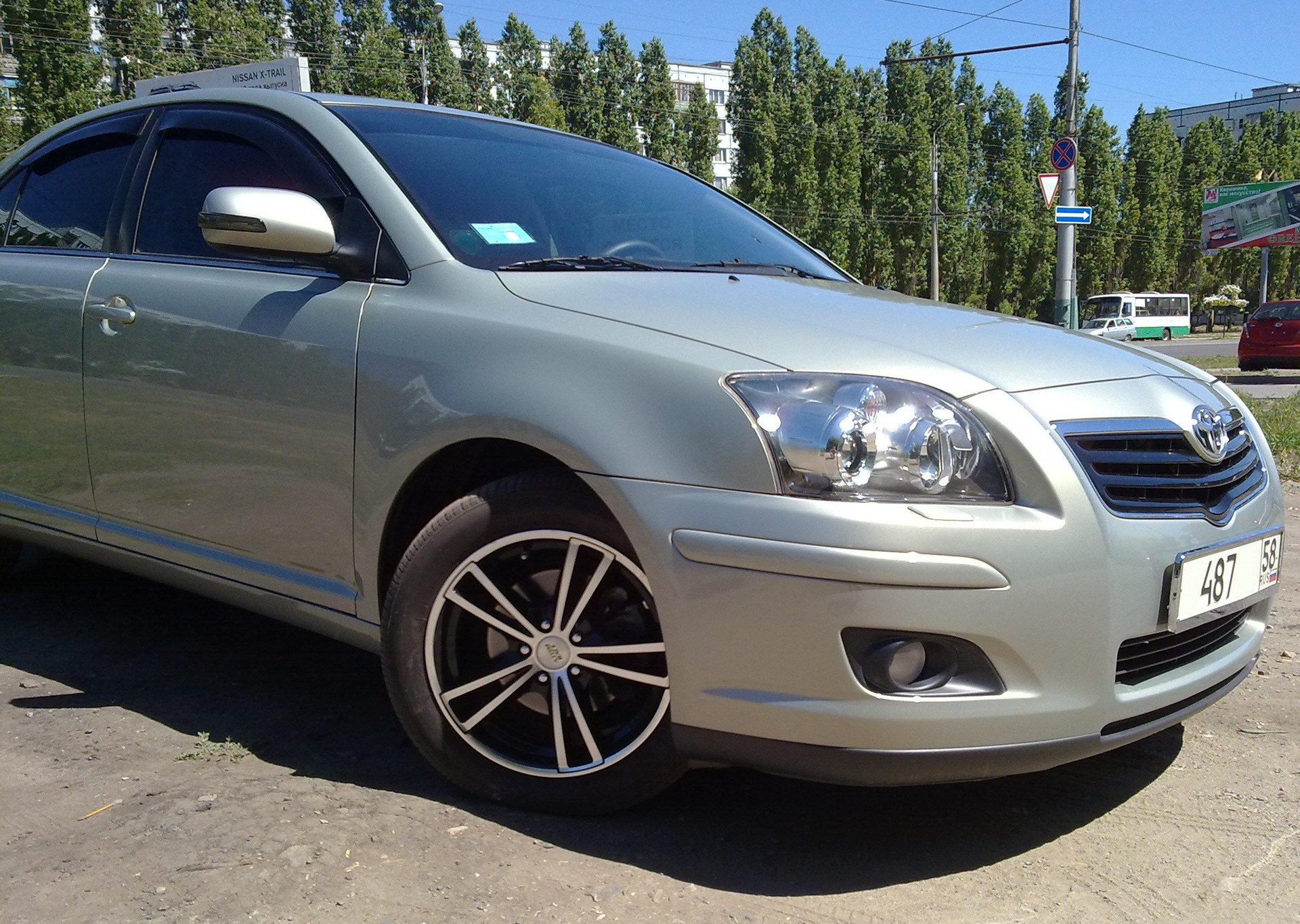      Toyota Avensis 18 2008 