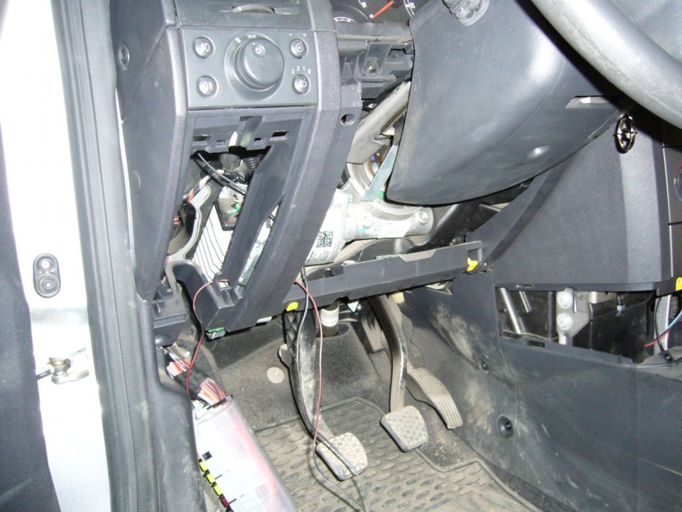 Активатор крышки багажника Часть 2 — Opel Meriva (A), 1,4 л, 2008 года ...