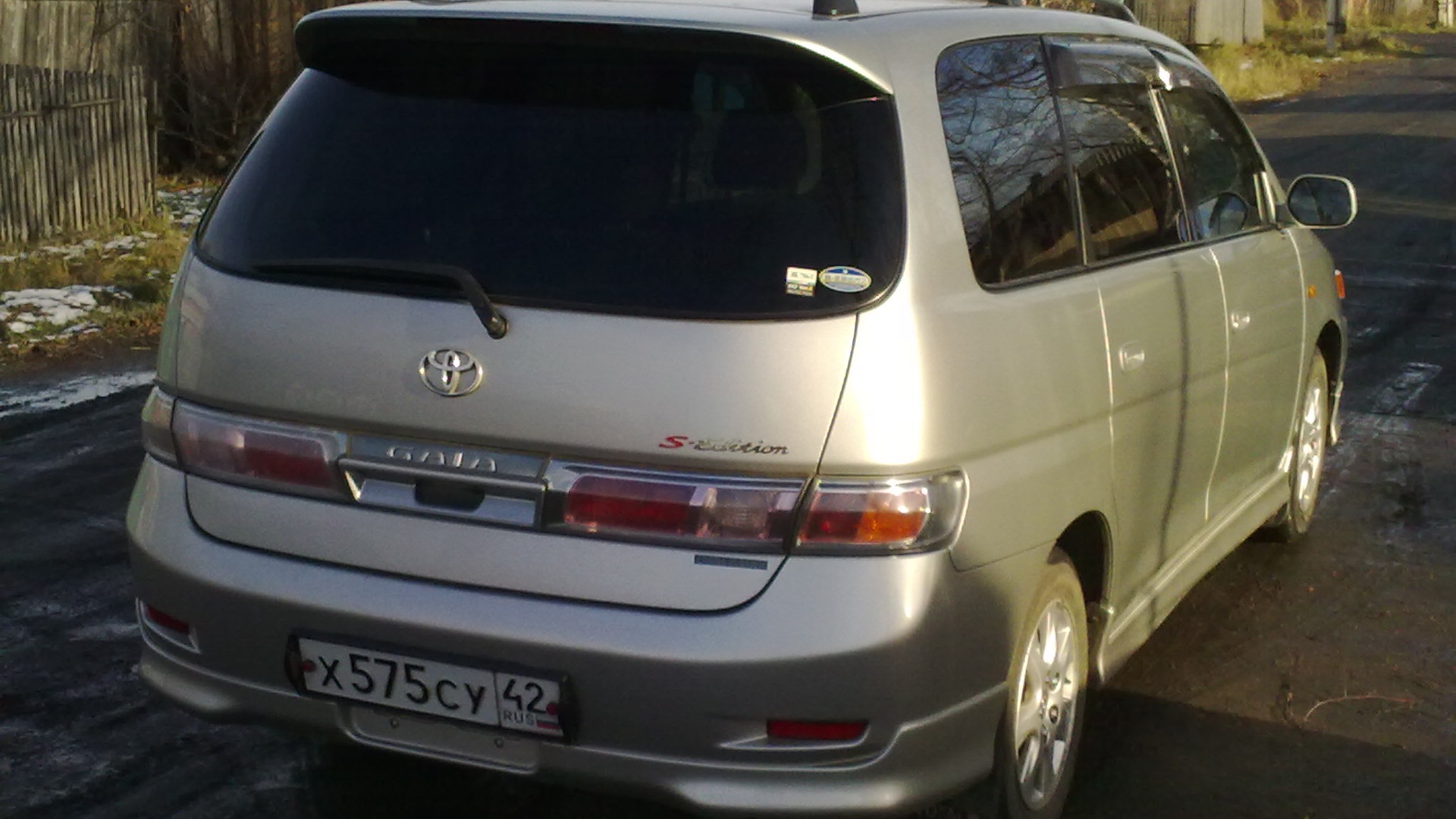 Toyota Gaia 2.0 бензиновый 2001 | 